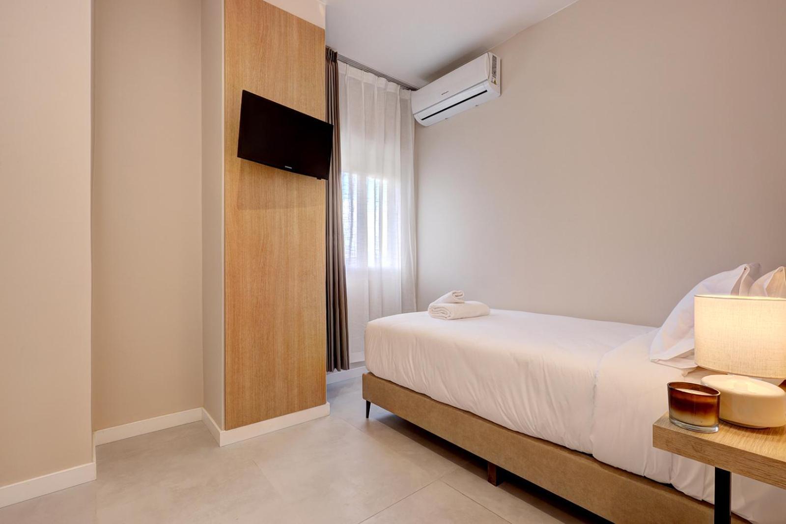 Hostal Puerta Almar إِستيبونا المظهر الخارجي الصورة