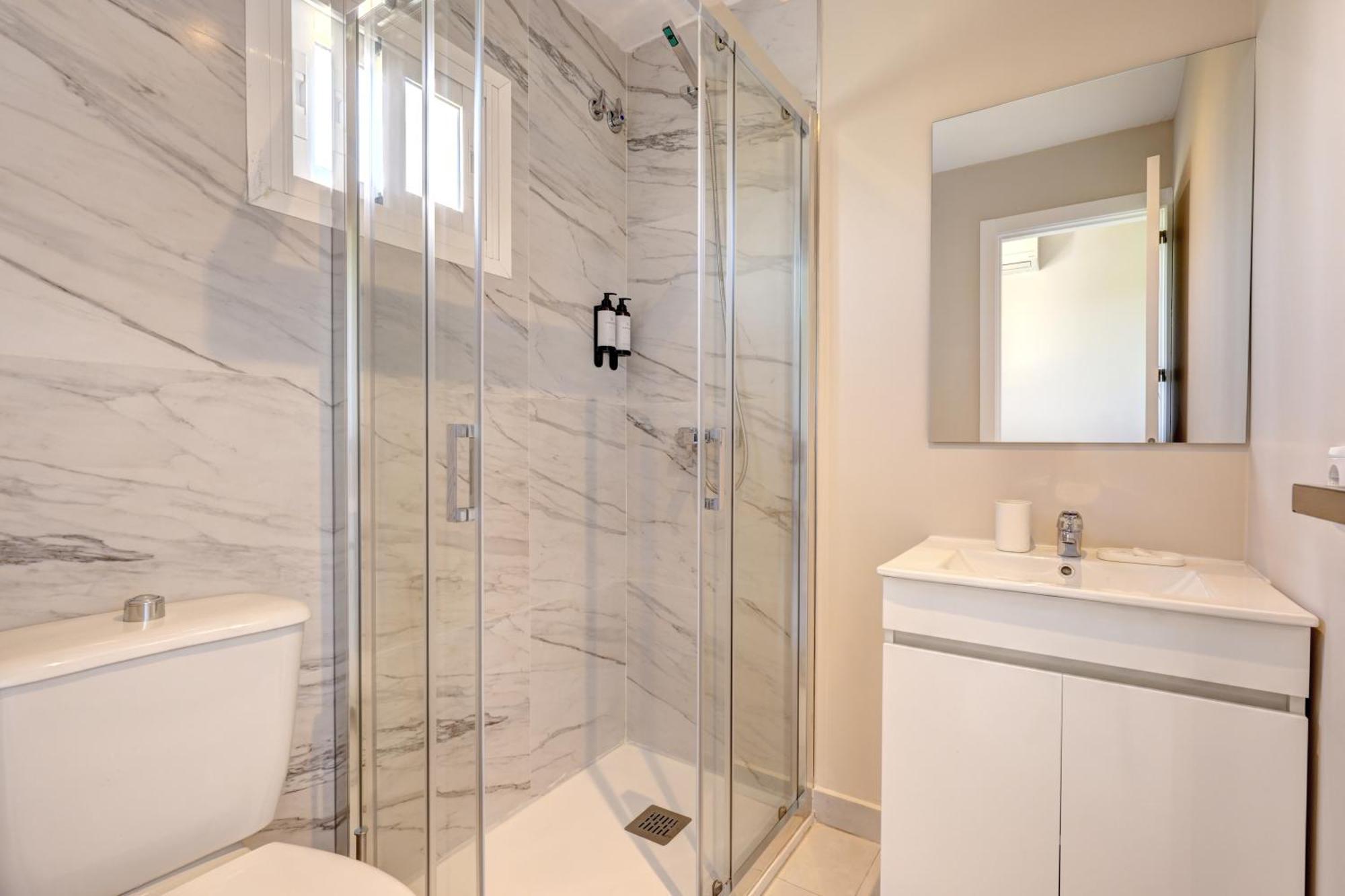 Hostal Puerta Almar إِستيبونا المظهر الخارجي الصورة