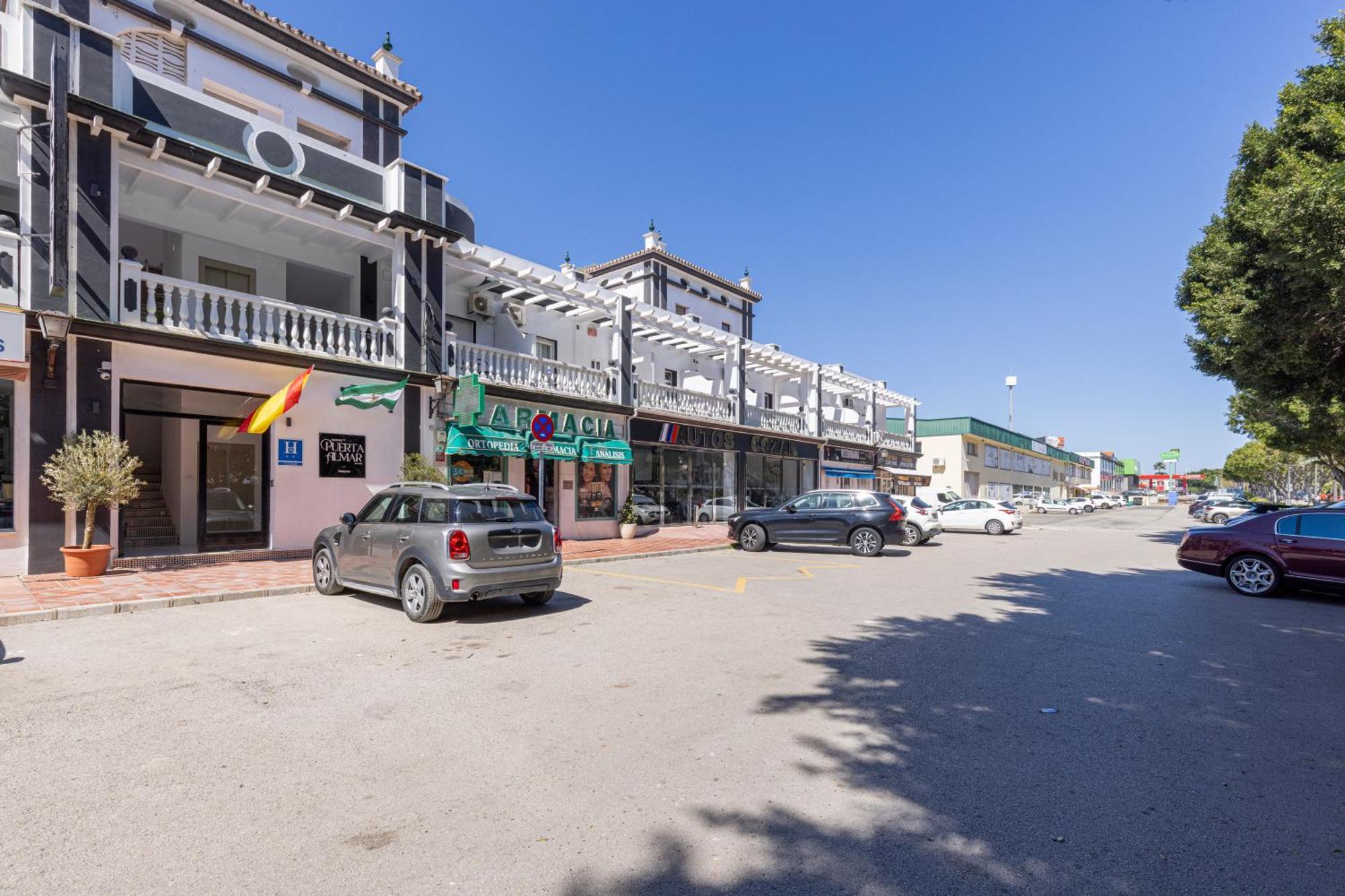 Hostal Puerta Almar إِستيبونا المظهر الخارجي الصورة
